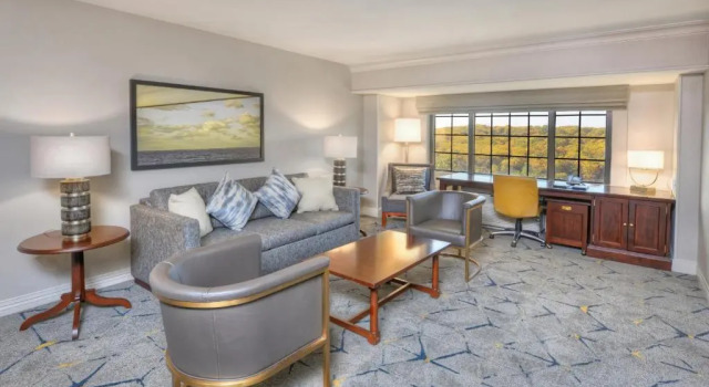 Двухместный клубный люкс Executive Sheraton Baltimore Washington Airport - BWI