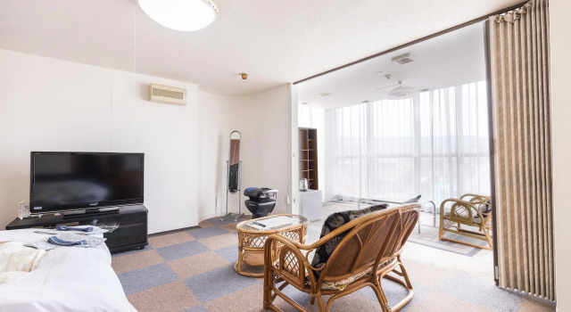 OYO Joetsu Central Hotel Takada-Nakamachi, Buchen Sie Hotel Hotels in Koshinetsu mit Parkplatz, Parkplätze