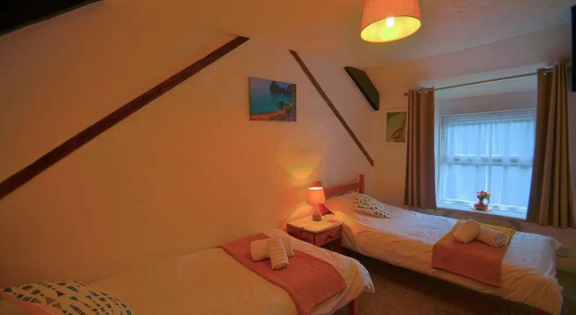 Crowsnest - Overlooking Trebarwith Strand, Забронировать Отель Отели Англии 3 звезды, 3*
