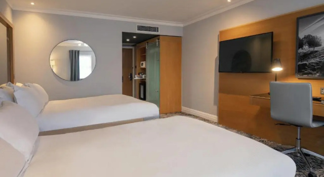 Семейный номер Deluxe Chesford Grange Hotel