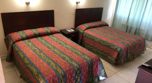 Двухместный номер Standard Sunset Inn- Fort Pierce, FL