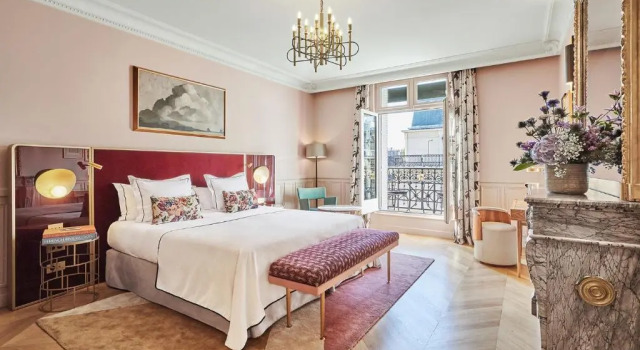 Трёхместный номер Standard с красивым видом из окна Grand Powers Hotel