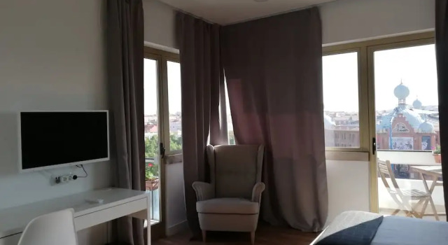 Двухместный номер Standard с балконом Republica 83 - Campo Pequeno Home