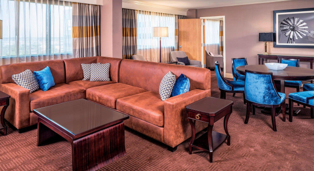 Двухместный люкс Presidential Sheraton North Houston at George Bush Intercontinental