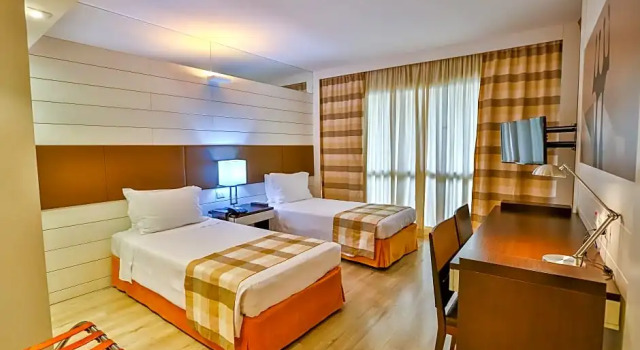 Номер Luxury Kubitschek Plaza Hotel