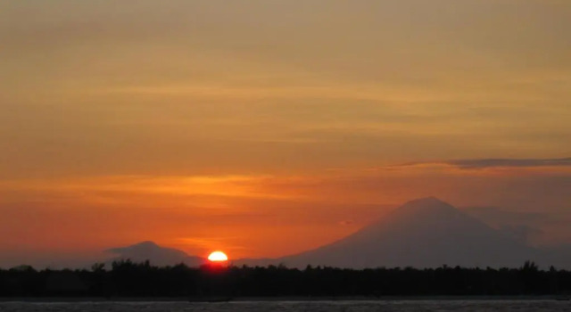 Jepun Bungalows, Book Hotel Gili Meno 