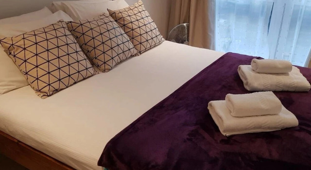 Beautiful Clean 1BR - Shoreditch/old St, Забронировать Отель Хокни Лондон, рядом с Музей Лондона