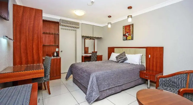 Двухместный номер Standard с балконом Comfort Inn & Suites Burwood