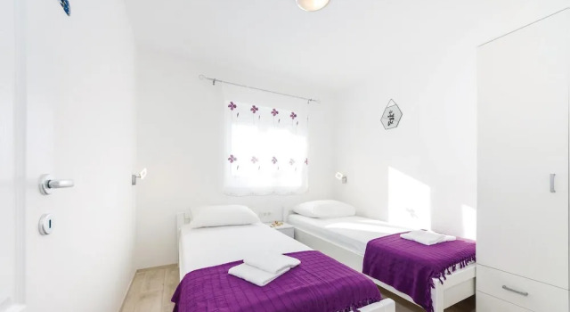 Awesome Apartment in Maslenica With 2 Bedrooms and Wifi