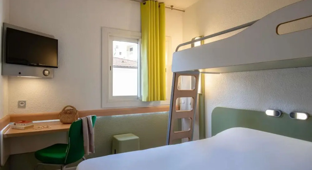 Двухместный номер Standard с балконом ibis budget Menton Bord de Mer