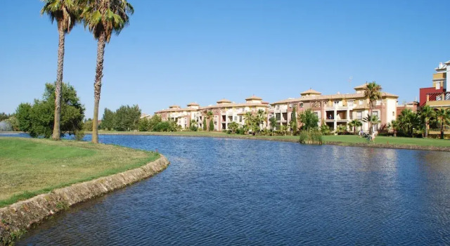 Апартаменты Golfside Apartment for 6 Guests