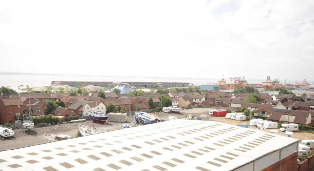 Апартаменты Marina Humber View Apartment