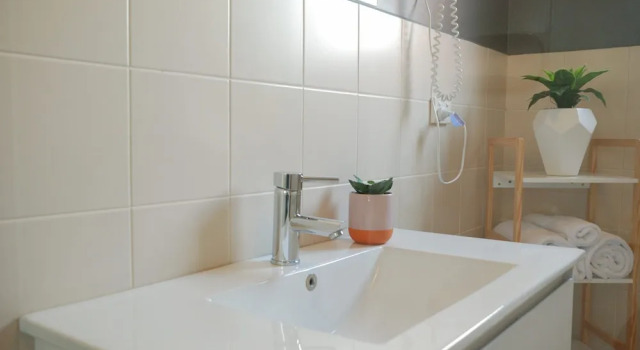 Номер Economy Brunswick Tower Hotel