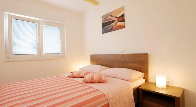 Apartment Sonja 2, Varaa Huoneisto Hotellit Kvarner Islands uima-altaalla, Uima-allas