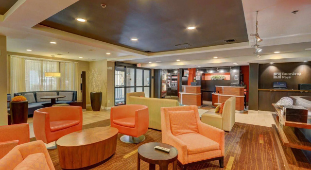 Courtyard by Marriott Lafayette Airport