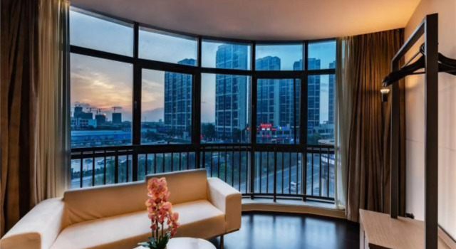 Jinjiang Inn Select Suzhou Shengze Sunhuxilu Hotel, Prenota Hotel Suzhou (Jiangsu) Cina
