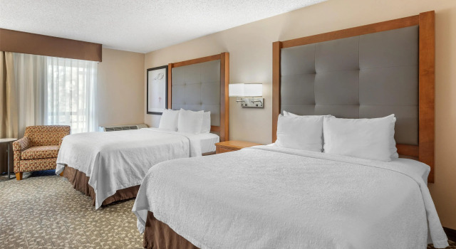 Четырёхместный номер Standard Цокольный этаж Best Western Plus Oak Harbor Hotel & Conference Center