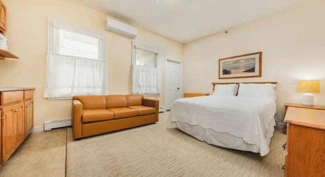 Семейный номер Standard Цокольный этаж Shawmont Hotel