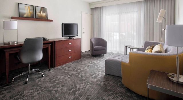 Одноместный люкс Courtyard by Marriott Boston Norwood/Canton