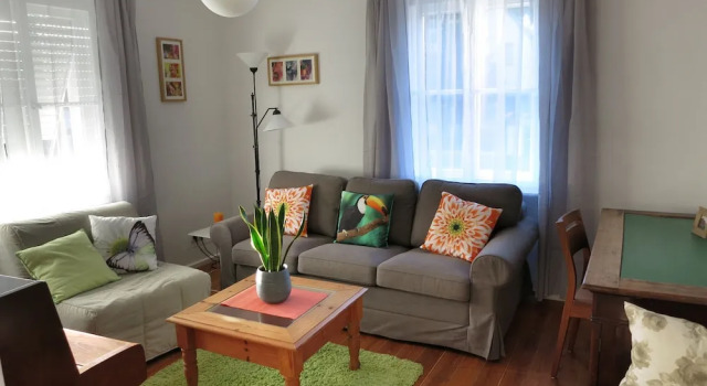 Семейные апартаменты Цокольный этаж c 1 комнатой Lakeside City House