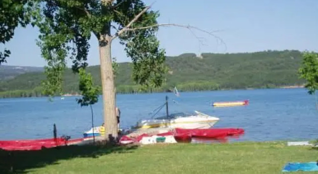 Camping Lago Barasona, Book Campground La Puebla de Castro Pirineo Aragonés