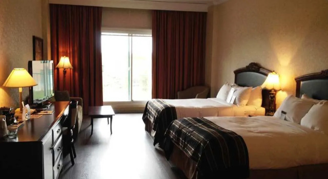 Château Cartier Golf Course, Book Hotel Hoteller i Gatineau med pool, Swimmingpool
