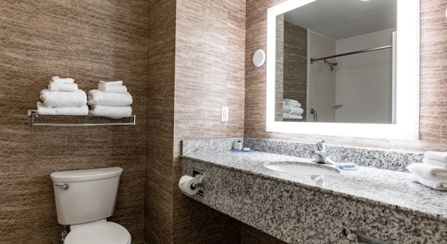 Люкс c 1 комнатой Holiday Inn Express & Suites Ironton by IHG