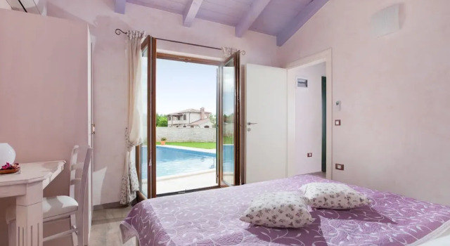 Beautiful Villa in Sveti Lovrec With Barbecue, Varaa Villa Selina Istria