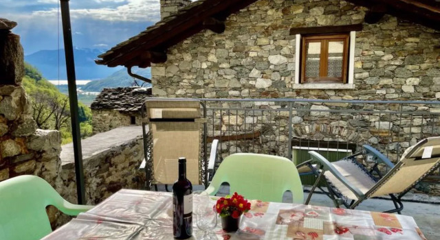 House Maria Lago di Mezzola, Buchen Sie Hotel Verceia Veltlin