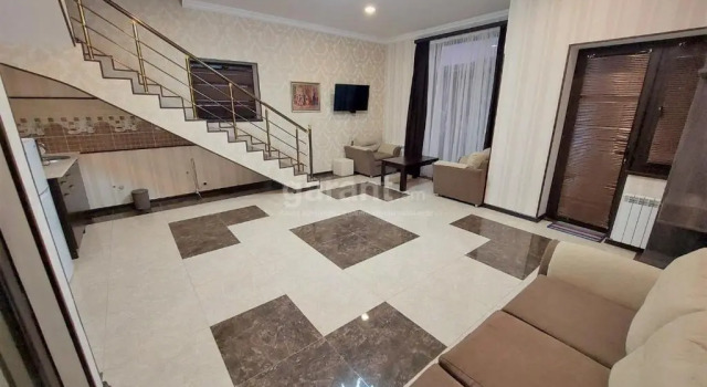 President Palace - Family Luxe - 3 этажный коттедж с сауной, Prenota Hotel Tsaghkadzor Kotayk region