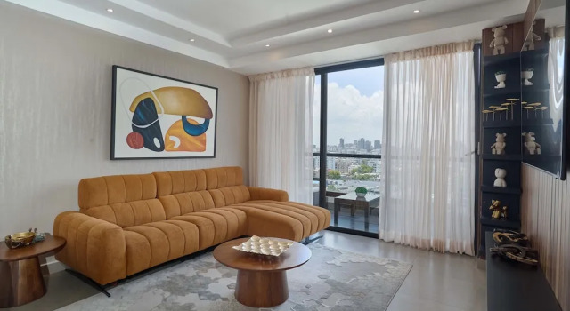 3BR Elegant Spot Downtownsd Family Pool