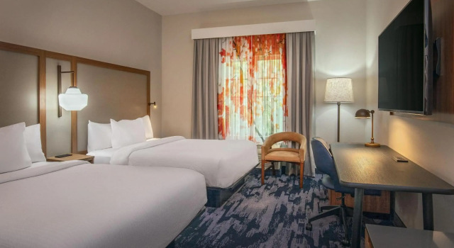 Fairfield Inn & Suites by Marriott Brunswick Freeport, Rezerwuj Hotel Hotele w New England z basenem, Basen