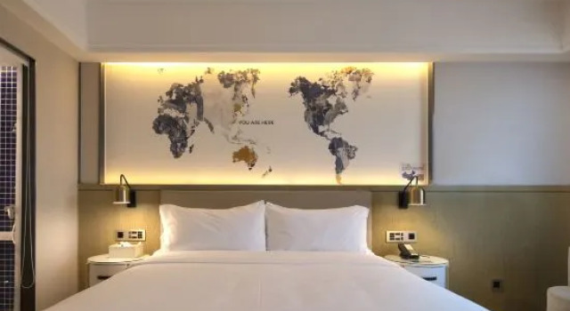 Двухместный люкс Deluxe Kyriad Hotel (Foshan Xiqiao Mountain Guangdong Impressions)