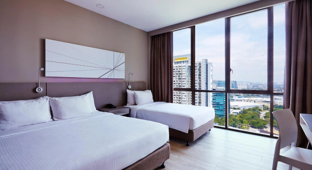 Трёхместный номер Superior Qliq Damansara Hotel