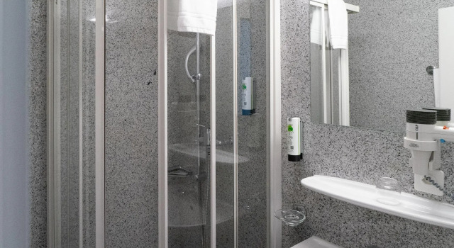 Четырёхместный номер Standard Tailormade Hotel STANS SÜD