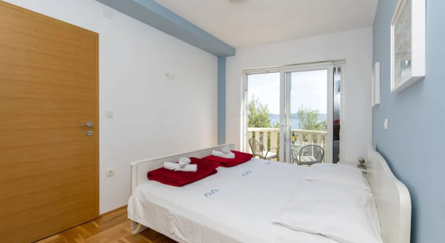 Apartments Djani