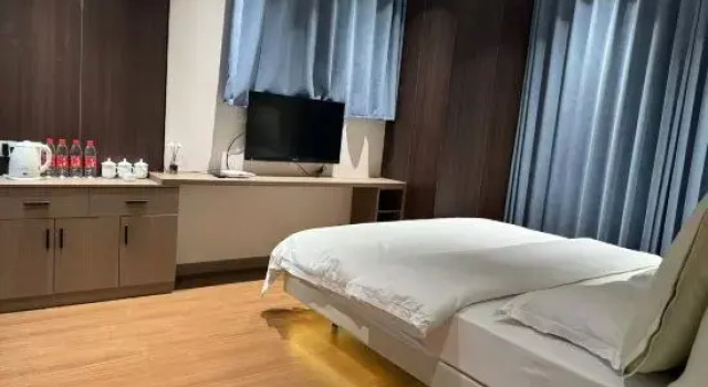Люкс Xiuwu Zhongzhou Laurel Hotel (Xiuwu Station)