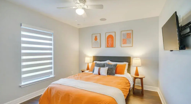 7 Mi to River District: Cape Coral Home w/ Lanai, Забронировать Дом для отпуска Кейп-Корал Southwest Florida, рядом с Mike Greenwell's Bat-A-Ball &amp; Family Fun Park