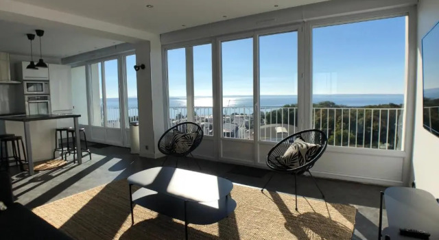 Superbe appartement avec une vue mer panoramique, Rezerwuj Apartament Brest 