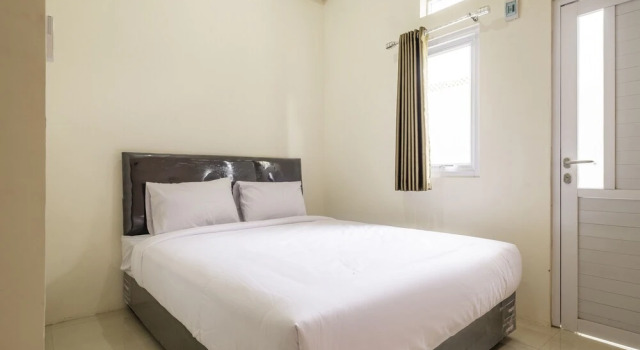 Griya Jasmine Syariah by OYO Rooms