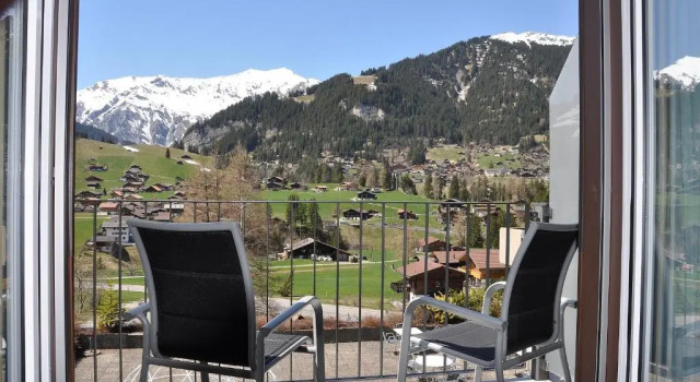Одноместный номер Standard с балконом Ferien- und Familienhotel Alpina Adelboden