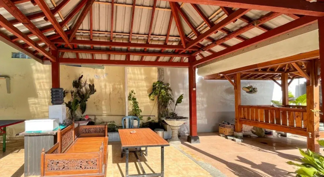 Q-Five Guest House YIA Kulon Progo Mitra RedDoorz, Book Guesthouse Temon Yogyakarta Province