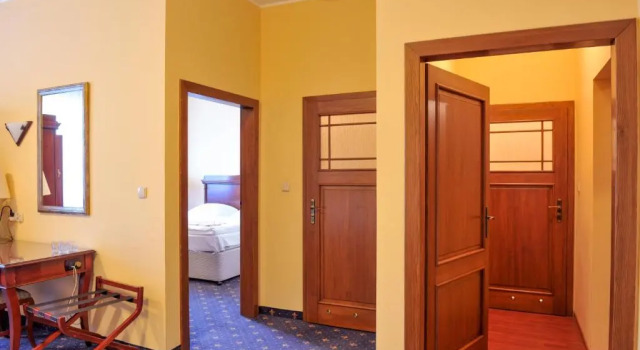 Stary Młyn, Boek Hotel Boleslawiec 