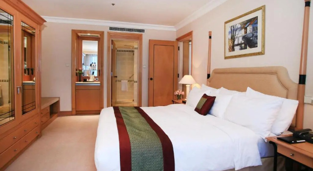 Club Double room Hanoi Daewoo Hotel