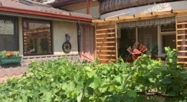 5 Minutes From The Beach, Забронировать Отель Отели Констанцы с парковкой, рядом с Спортивный комплекс Gravity Park, Парковка