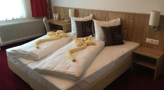Четырёхместный номер Standard с балконом Boutique Hotel Kögele Innsbruck Axamer Lizum