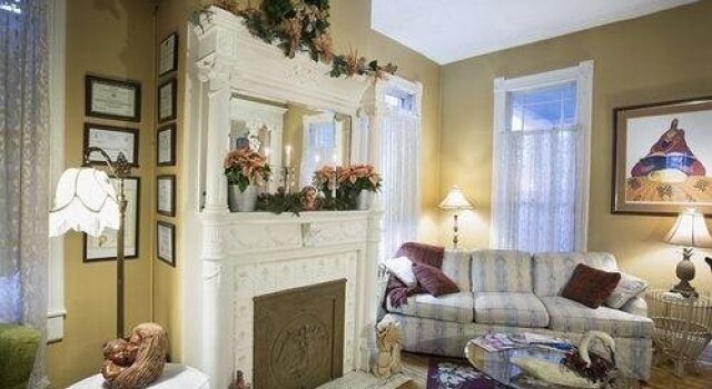 Magnolia House Inn, Book Bed and Breakfast Hampton Virginia