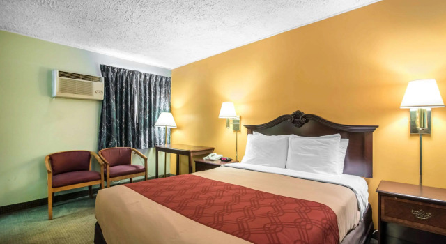 Двухместный номер Standard Econo Lodge Brattleboro South