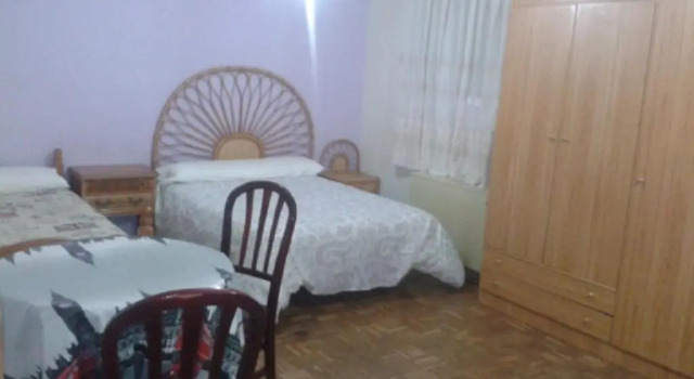Apartamentos Salamanca Plaza Del Oeste 4 dormitorios, 2 baños , Parking, Забронировать Апартаменты/квартира Апартаменты Саламанки, рядом с Церковь Сан-Маркос, Апартаменты/квартира