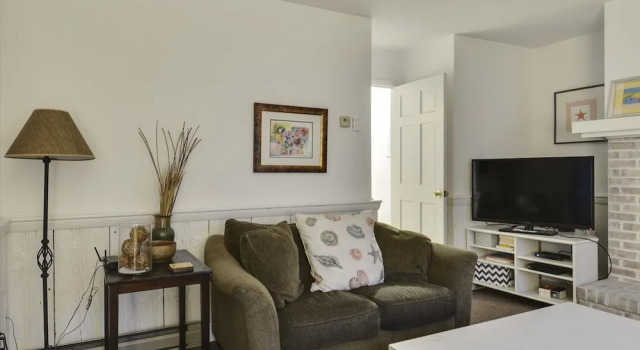 Just Beachy 644 Tingle Ave by Long & Foster